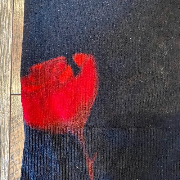 Black Short Sleeve Sweater with Roses - Picture 6 of 7